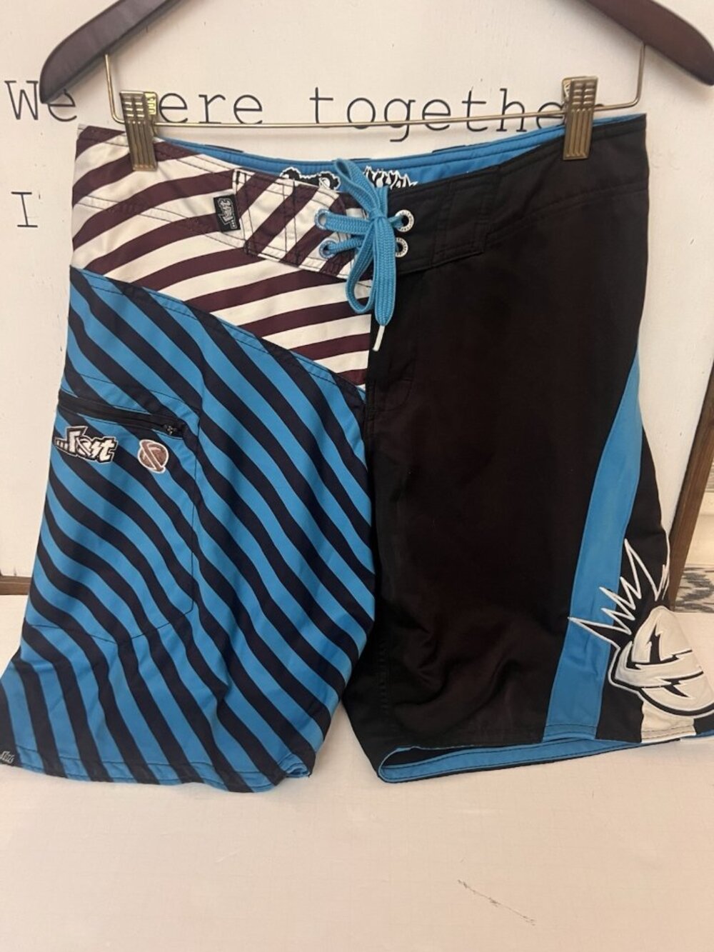 Lost Board Shorts Mens 30 Drawstring Surf Swim Trunk Black Sheep Mayhem VTG Y2K